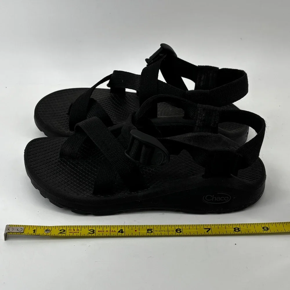 Chaco Z/Cloud 2 Womens Black Strappy Toe Loop Hiking Sandals Size 8